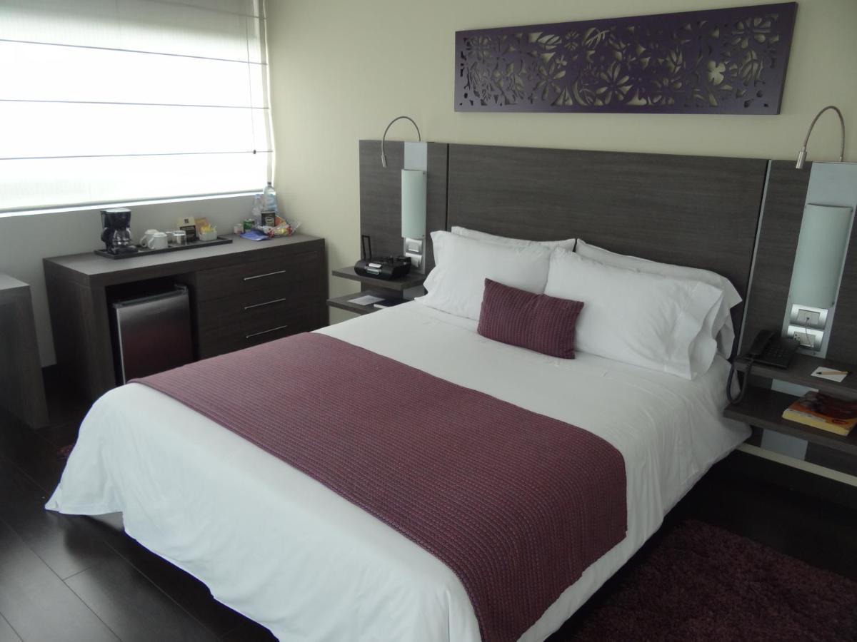Hotel Bh El Poblado Medellin Bagian luar foto