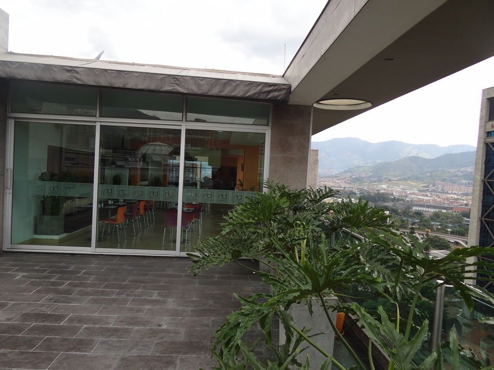 Hotel Bh El Poblado Medellin Bagian luar foto